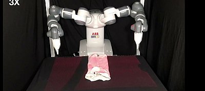 Megcsinálták a robotot, ami összehajtogatja nekünk a ruháinkat