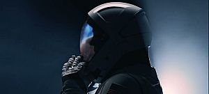 Videón a SpaceX űrruhája, amiben kimennek majd az űrbe az űrhajósok