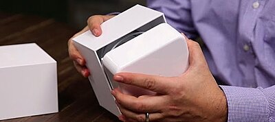 Itt az első Apple Watch kidobozolós videó