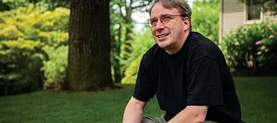 Csúszik az új Linux, mert szabadságra ment Linus