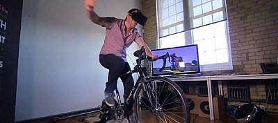 Oculus Rift + Kinect + bicikli = Virtuális valóság Paperboy