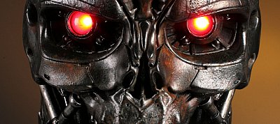 Megcsinálták az első robotot, ami direkt árt az embereknek