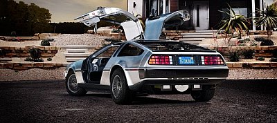 Újra gyártani fogják a Vissza a jövőbe legendás DeLorean autóját