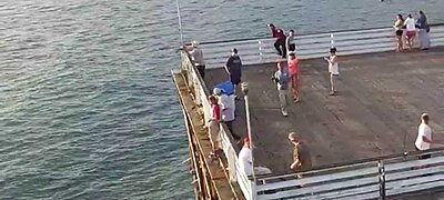Napi humor: Így foghatunk egy drónt magunknak