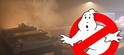 Így adja elő a Szellemirtók főcímdalát a floppy-zenekar
