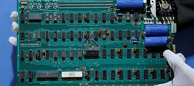 Hihetlen: 218 milliót adtak az Apple egyik első számítógépéért