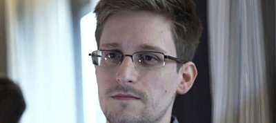 Ingyenes mobiljátékot csináltak Edward Snowden meneküléséből