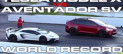 Videó: Így nyom le egy Lamborghini Aventador-t egy Tesla