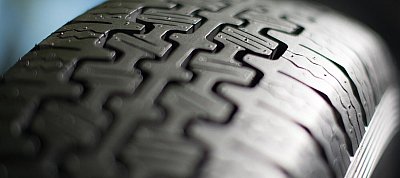5G-n kommunikáló okosgumit csinált autókhoz a Pirelli
