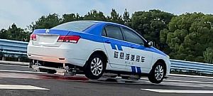 A valóságban is megcsinálták a Vissza a jövőbe lebegve haladó autóját