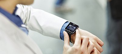 Bemutatta SmartWatch 2 okosóráját a Sony