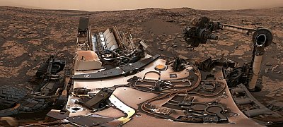 Nagyszerű, 360 fokos szelfit küldött magáról a Curiosity marsjáró