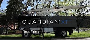 Itt a valódi favágó robot, amit a virtuális valóságból lehet vezérelni