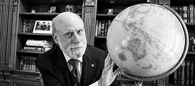 Napokon belül nyugdíjba vonul Vinton Cerf, az "internet atyja"