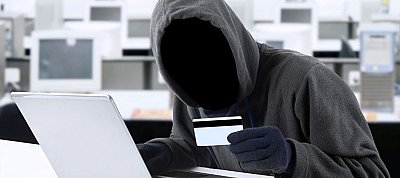 Feltörték az egyik legnagyobb online hardverboltot, bankkártya-adatokat loptak