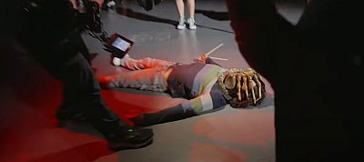 Videón, ahogy halálra rémisztik az Alien arctámadók a Comic-Con résztvevőit