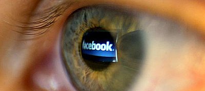 Hátsó kapukon keresztül figyeli meg az USA a Google, a Facebook, az Apple és a Microsoft felhasználóit is