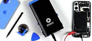 Videó mutatja meg milyen egyszerű kivenni az akkut az új iPhone 16-ból