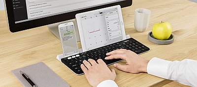 Teljes méretű többeszközös billentyűzetet mutatott be a Logitech