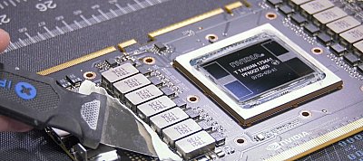 Szétkapták az Nvidia egymilliós videókártyáját - és ez volt benne