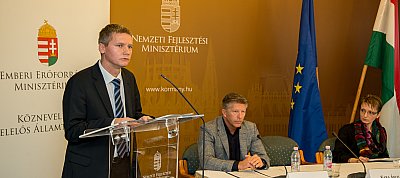 Mátol ingyen rakhatja fel otthoni gépére is minden diák az Office szoftvereket