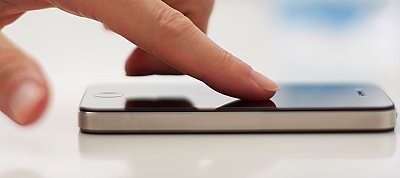 Levágta saját ujját a túl sok mobilozás miatt leszidott gyerek