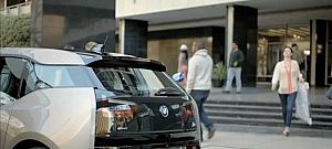 Mobilról vezérelhető elektromos autót mutatott be a BMW