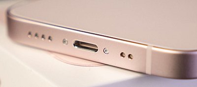 Megerősítette az Apple: Tényleg USB-C-re fog váltani az iPhone-okban is