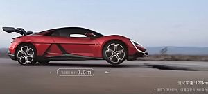 Videón, ahogy átugorja a kátyúkat a BYD önvezető elektromos autója