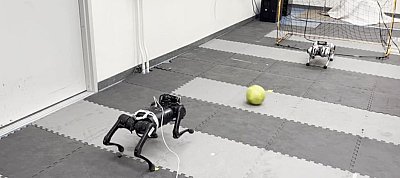 Videó mutatja milyen komolyan tudnak focizni a robotikus minigepárdok