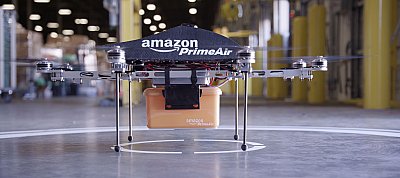 Drónokkal fogja villámgyorsan házhoz szállítani a csomagokat az Amazon