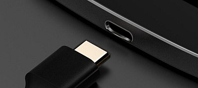 Már nem csak töltőt, de USB kábelt sem fognak adni a gyártók okostelefonjaikhoz