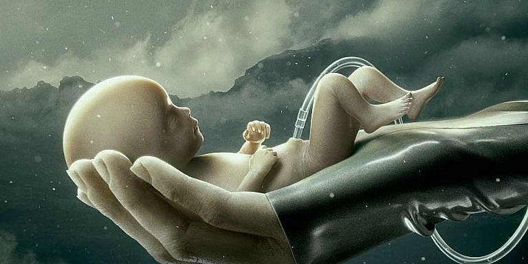 Brutális előzetest kapott az Alien atyjának új sci-fi sorozata