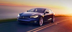 Így fog menni a Tesla, amikor végre tényleg önmagát vezeti majd