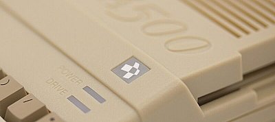 Végre megvásárolhatóvá vált az Amiga 500 modernizált, miniatűr változata