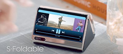 Háromba hajtható és széthúzható okostelefonokat villantott a Samsung