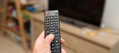 Elkezdődött az ingyenes, nagyméretű okostévék kiszállítása az ügyfelekhez a Telly-nél