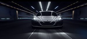 Hihetetlenül gyors új, elektromos sportautót ad ki a Rimac