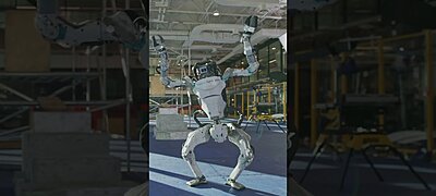 Videón ahogy "Zoidberg üzemmódba" vált a Boston Dynamics Atlas robotja