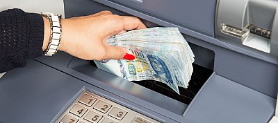 5 gombnyomással törhetők Windows-t futtató bankautomaták