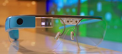 Mostantól bárki jelentkezhet a Google Glass tesztelésére