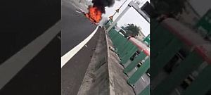 Megint majdnem embert ölt egy Tesla