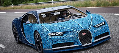 Hihetetlen, de vezetni is lehet ezt, a LEGO-ból épített Bugatti Chiron-t