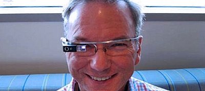 Elárulta a Google, hogy mikortól lesz kapható Glass szuperszemüvege