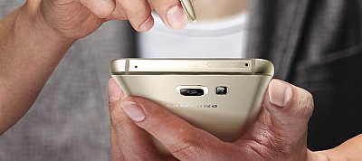 Ingyen ad Galaxy Note 5-öt a turistáknak a Samsung