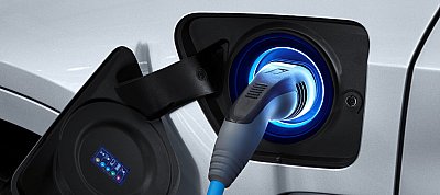 Ingyen lehet majd a Spar áruházaknál tölteni az elektromos autókat