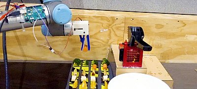 Megcsinálták a robotot, ami YouTube-videókból tanul meg főzni
