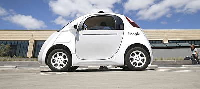 Rendőr meszelte le a Google önvezető autójának prototípusát
