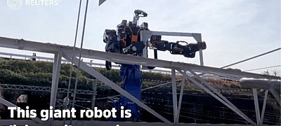 Videón az óriási robot, amivel Japánban a vasúti hálózatot javítják