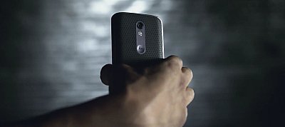 Különleges kijelzővel érkezik a Motorola új andoidos telefonja